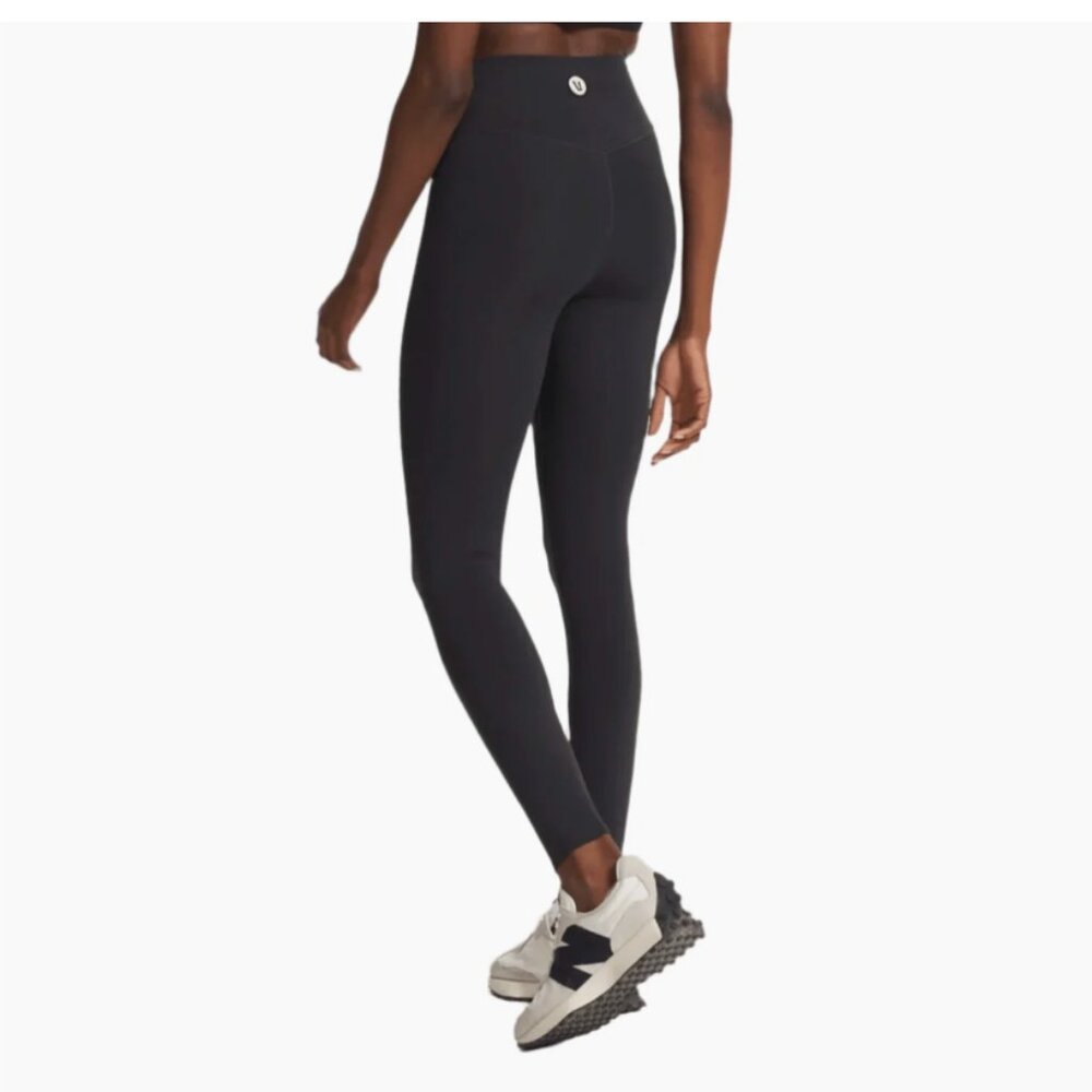 Vuori Large Chilled Out Legging in Washed Black